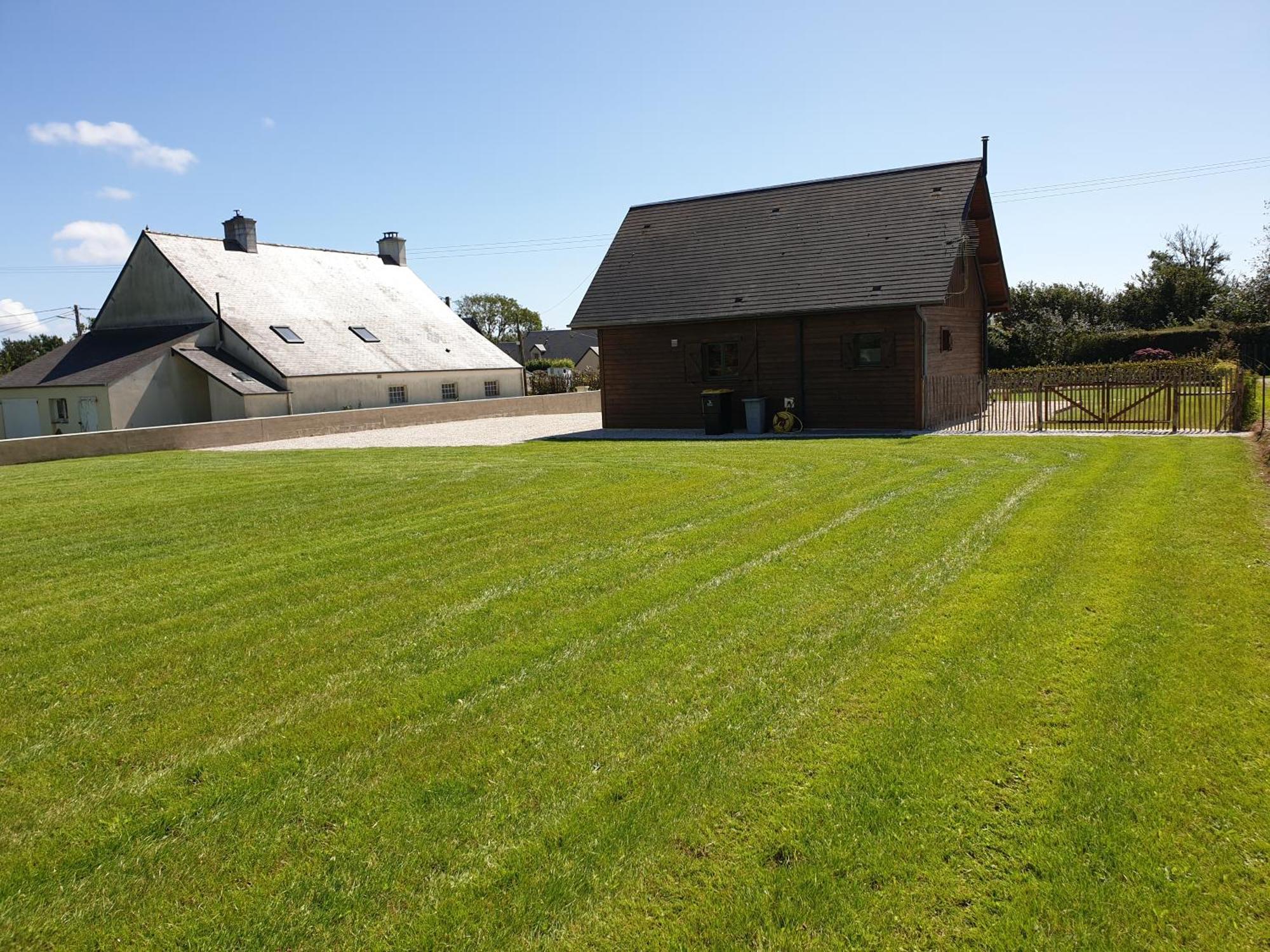 Le Chalet Saint-Pierre-d'Artheglise Exteriör bild
